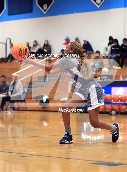 Thumbnail 2 in JV: South Lenoir @ Swansboro photogallery.
