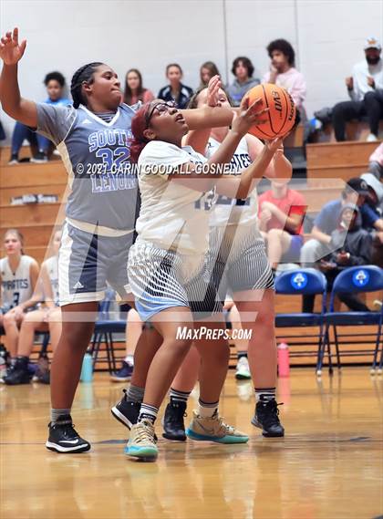 Thumbnail 1 in JV: South Lenoir @ Swansboro photogallery.