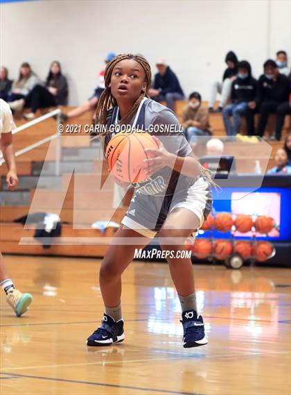Thumbnail 2 in JV: South Lenoir @ Swansboro photogallery.