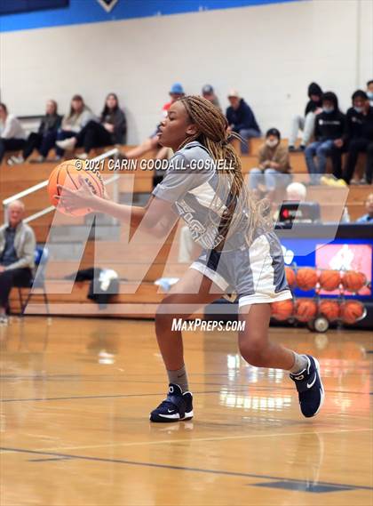 Thumbnail 3 in JV: South Lenoir @ Swansboro photogallery.