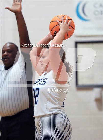 Thumbnail 1 in JV: South Lenoir @ Swansboro photogallery.