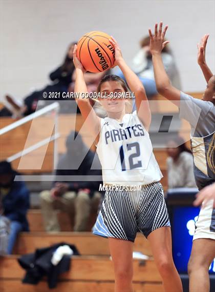 Thumbnail 3 in JV: South Lenoir @ Swansboro photogallery.