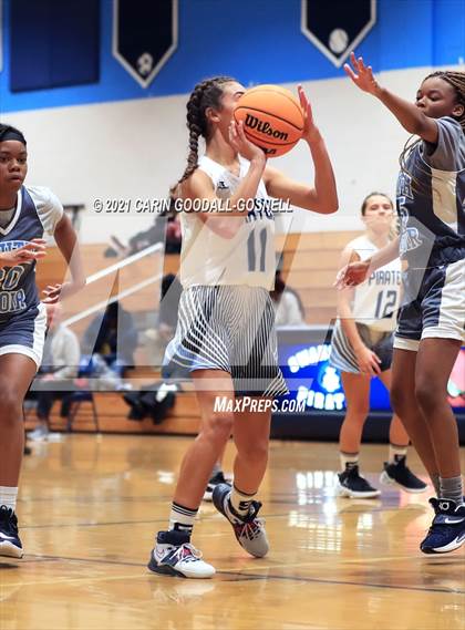 Thumbnail 1 in JV: South Lenoir @ Swansboro photogallery.