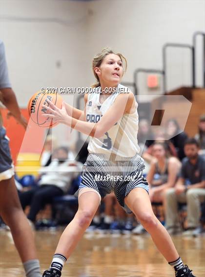 Thumbnail 2 in JV: South Lenoir @ Swansboro photogallery.