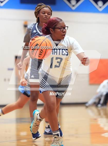 Thumbnail 2 in JV: South Lenoir @ Swansboro photogallery.