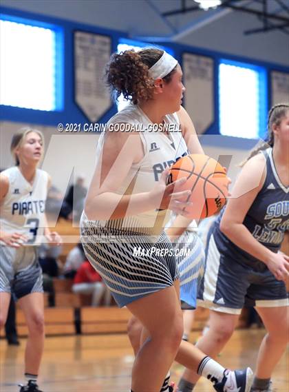 Thumbnail 2 in JV: South Lenoir @ Swansboro photogallery.