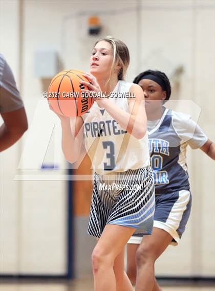 Thumbnail 3 in JV: South Lenoir @ Swansboro photogallery.
