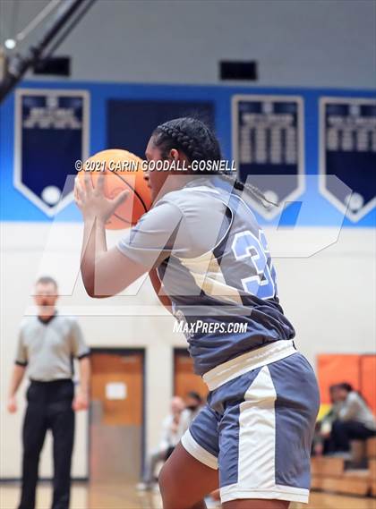 Thumbnail 2 in JV: South Lenoir @ Swansboro photogallery.