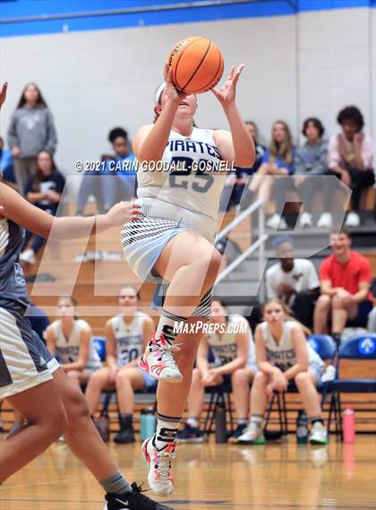 Thumbnail 2 in JV: South Lenoir @ Swansboro photogallery.