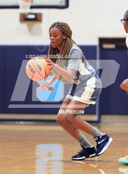 Thumbnail 2 in JV: South Lenoir @ Swansboro photogallery.