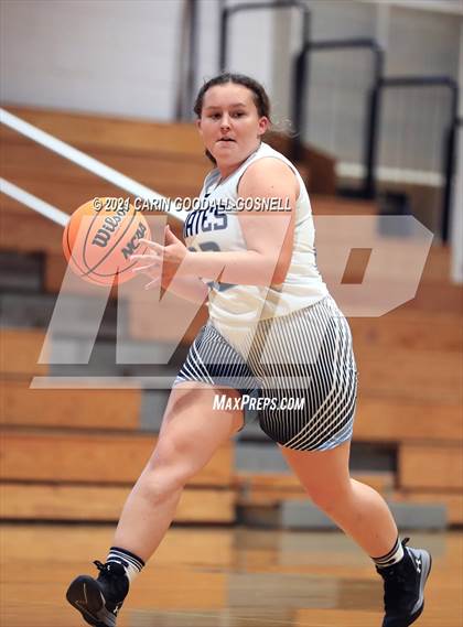 Thumbnail 3 in JV: South Lenoir @ Swansboro photogallery.