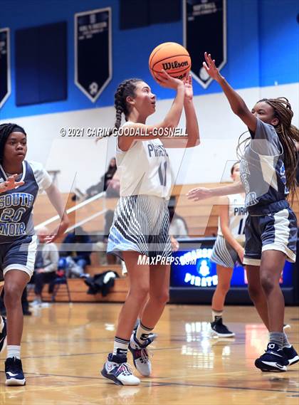 Thumbnail 2 in JV: South Lenoir @ Swansboro photogallery.