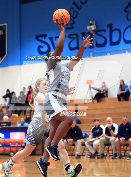 Thumbnail 2 in JV: South Lenoir @ Swansboro photogallery.
