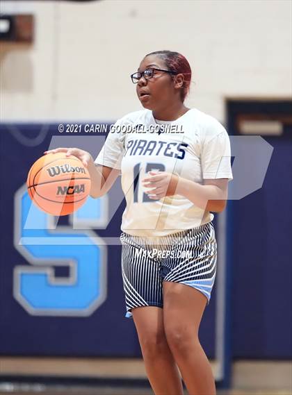 Thumbnail 1 in JV: South Lenoir @ Swansboro photogallery.