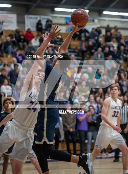 Thumbnail 3 in Bonita Vista @ Carlsbad (CIF SDS D1 Semifinal) photogallery.