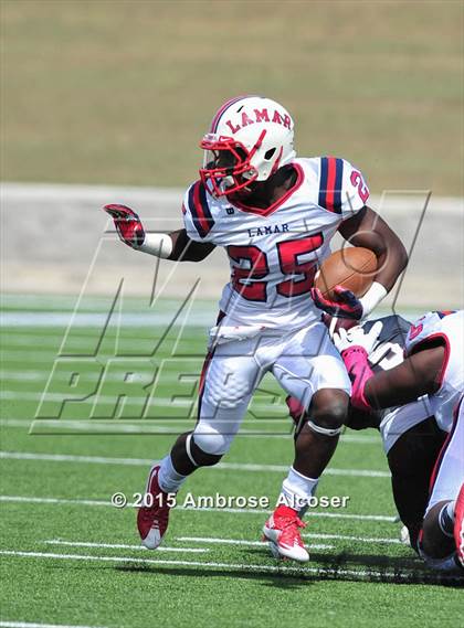 Thumbnail 1 in Lamar @ Reagan photogallery.