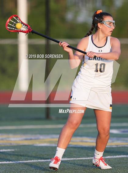 Thumbnail 2 in Hauppauge @ West Babylon photogallery.