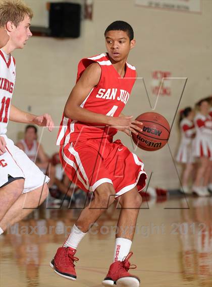 Thumbnail 2 in San Juan vs. Victory Christian (Viking Classic) photogallery.