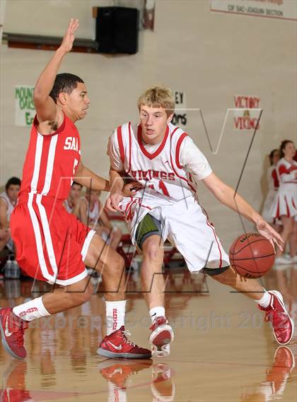 Thumbnail 2 in San Juan vs. Victory Christian (Viking Classic) photogallery.