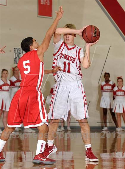 Thumbnail 3 in San Juan vs. Victory Christian (Viking Classic) photogallery.