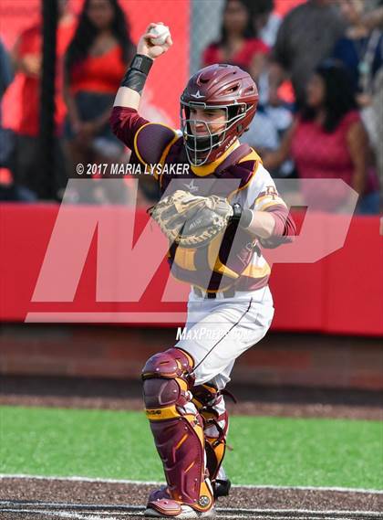 Thumbnail 2 in Deer Park vs Fort Bend Travis (UIL 6A Region 1 & 3 Final) photogallery.