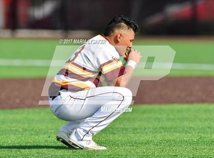 Thumbnail 3 in Deer Park vs Fort Bend Travis (UIL 6A Region 1 & 3 Final) photogallery.