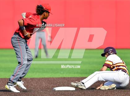 Thumbnail 1 in Deer Park vs Fort Bend Travis (UIL 6A Region 1 & 3 Final) photogallery.