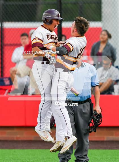 Thumbnail 3 in Deer Park vs Fort Bend Travis (UIL 6A Region 1 & 3 Final) photogallery.