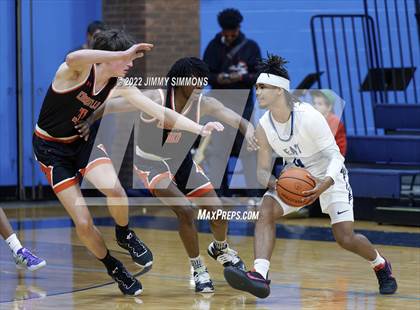 Thumbnail 3 in Edwardsville @ Belleville East photogallery.