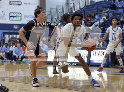 Thumbnail 1 in Edwardsville @ Belleville East photogallery.