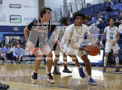 Thumbnail 2 in Edwardsville @ Belleville East photogallery.