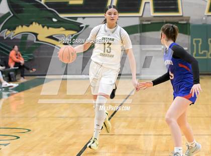 Thumbnail 3 in Ontario Christian vs Brookswood (BC) (Nike Tournament of Champions) photogallery.