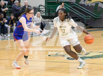 Thumbnail 3 in Ontario Christian vs Brookswood (BC) (Nike Tournament of Champions) photogallery.
