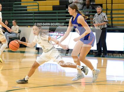 Thumbnail 2 in Ontario Christian vs Brookswood (BC) (Nike Tournament of Champions) photogallery.