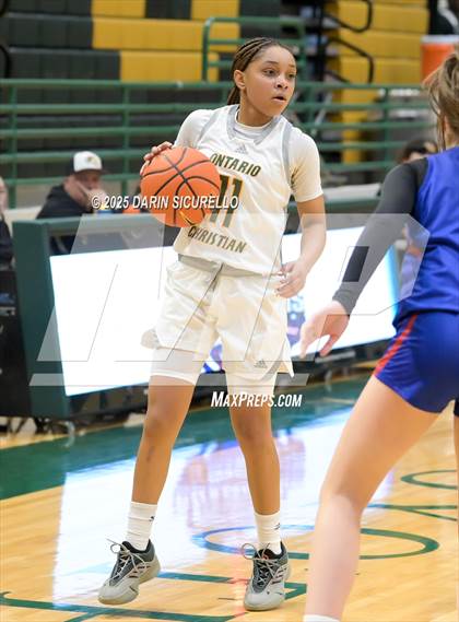 Thumbnail 3 in Ontario Christian vs Brookswood (BC) (Nike Tournament of Champions) photogallery.