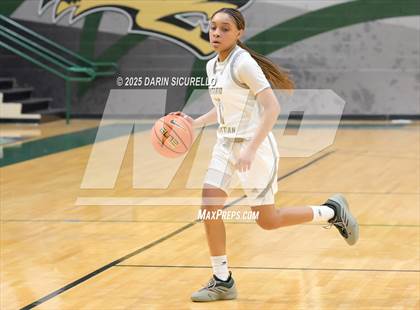Thumbnail 1 in Ontario Christian vs Brookswood (BC) (Nike Tournament of Champions) photogallery.