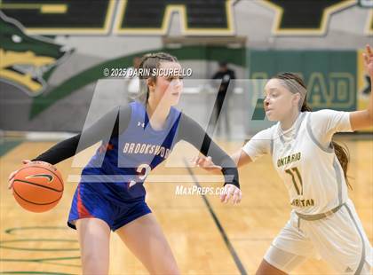 Thumbnail 1 in Ontario Christian vs Brookswood (BC) (Nike Tournament of Champions) photogallery.
