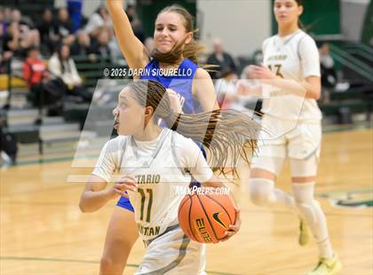 Thumbnail 1 in Ontario Christian vs Brookswood (BC) (Nike Tournament of Champions) photogallery.