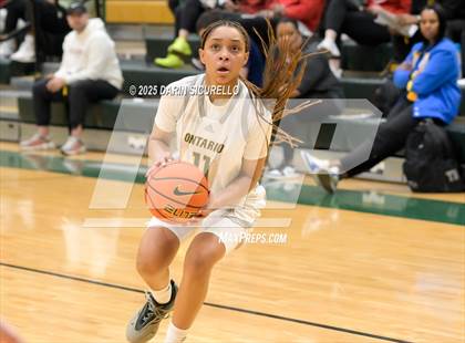 Thumbnail 1 in Ontario Christian vs Brookswood (BC) (Nike Tournament of Champions) photogallery.