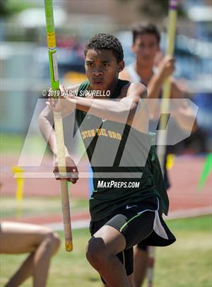 AIA Track & Field Championships-Wed (Boys Pole Vault)