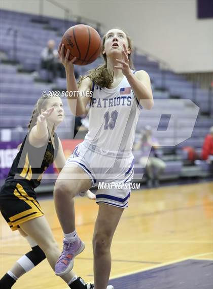 Thumbnail 3 in Olentangy Liberty vs. Tri-Valley (OGBR Classic in the City) photogallery.