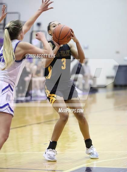 Thumbnail 1 in Olentangy Liberty vs. Tri-Valley (OGBR Classic in the City) photogallery.