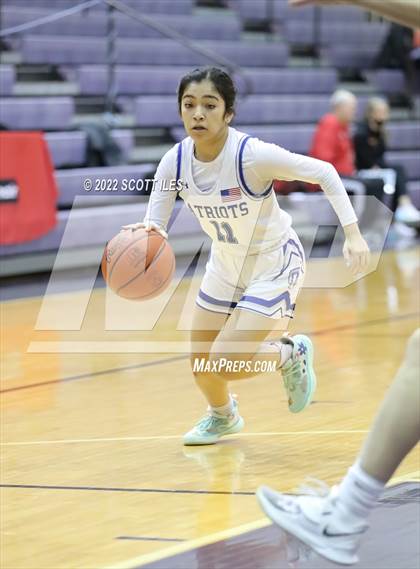 Thumbnail 2 in Olentangy Liberty vs. Tri-Valley (OGBR Classic in the City) photogallery.