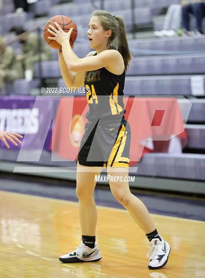 Thumbnail 2 in Olentangy Liberty vs. Tri-Valley (OGBR Classic in the City) photogallery.