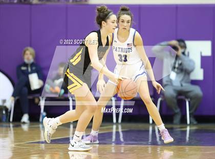 Thumbnail 3 in Olentangy Liberty vs. Tri-Valley (OGBR Classic in the City) photogallery.