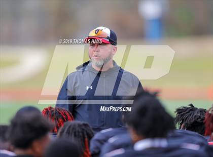 Thumbnail 3 in Midway vs. Westfield (UIL 6A Division 2 Region 2 Semifinal) photogallery.