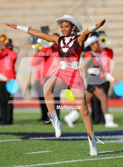 Thumbnail 2 in Midway vs. Westfield (UIL 6A Division 2 Region 2 Semifinal) photogallery.