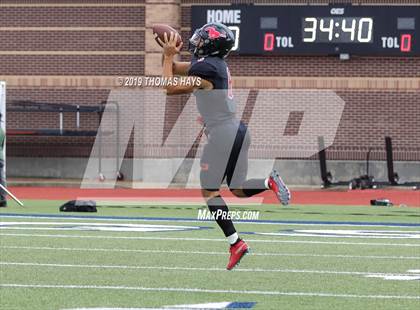 Thumbnail 1 in Midway vs. Westfield (UIL 6A Division 2 Region 2 Semifinal) photogallery.
