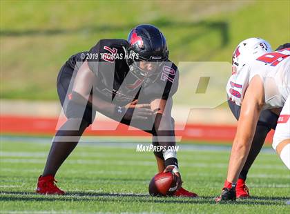 Thumbnail 3 in Midway vs. Westfield (UIL 6A Division 2 Region 2 Semifinal) photogallery.
