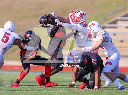 Thumbnail 2 in Midway vs. Westfield (UIL 6A Division 2 Region 2 Semifinal) photogallery.